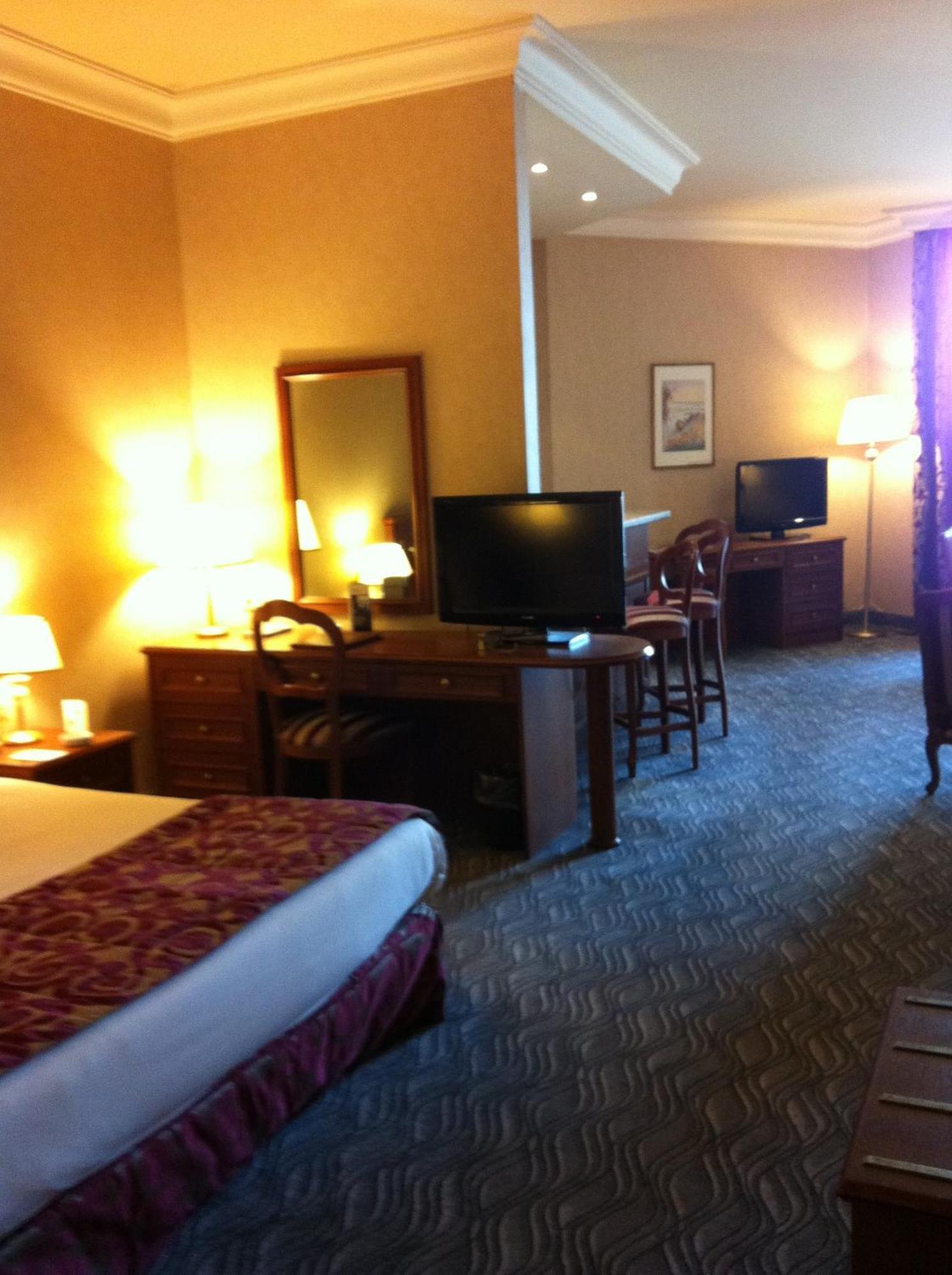 Bayview Hotel Бейрут Экстерьер фото